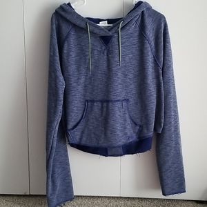 Under armour sweatshirt